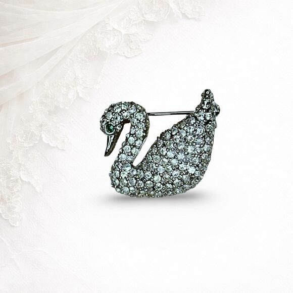 625. Small Swan Bling Brooch - Picture 3 of 4